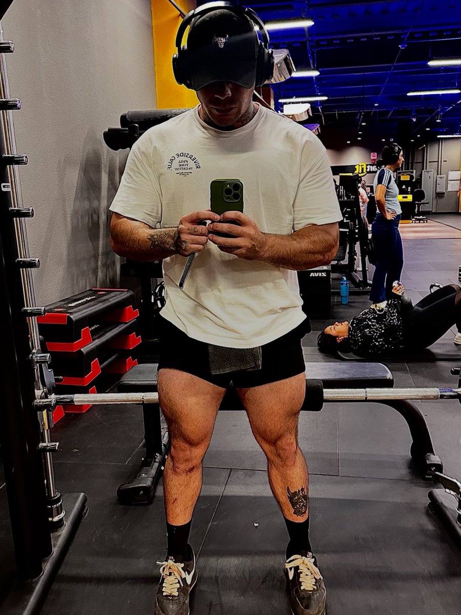 BikerFit25's tweet photo. Reportándome que tengan excelente día 🔥 https://t.co/OG9MKCrlxP