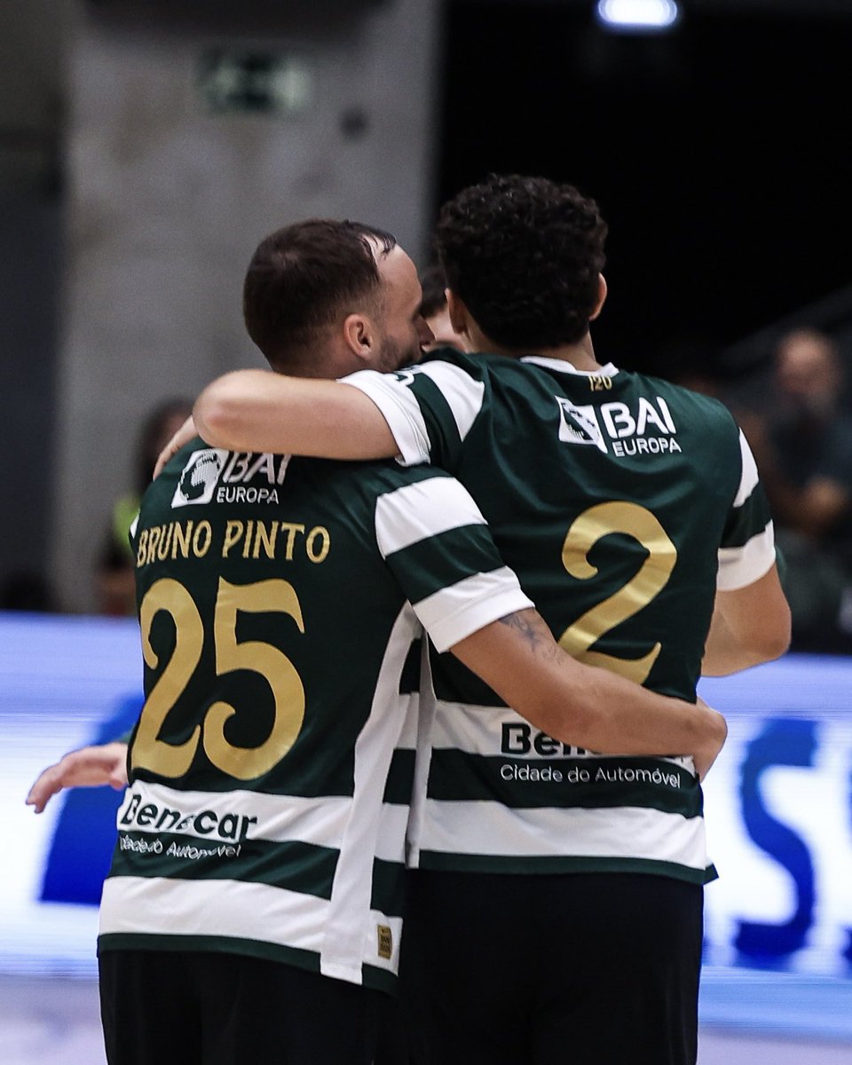 SCPModalidades's tweet photo. Os Leões do #FutsalSCP vencem a AD Fundão e conquistam o #TroféuStromp 🏆 

⚽️ Diogo Santos (2), Rocha, Rafael Ruela e Erick Mendonça.
5-1 // #SCPADF https://t.co/me7ZwG2mzt