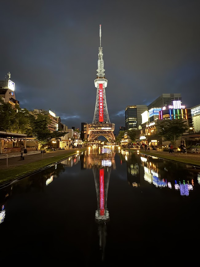 jjmmli's tweet photo. Photo challenge: Reflection https://t.co/bTVKAMFD7U