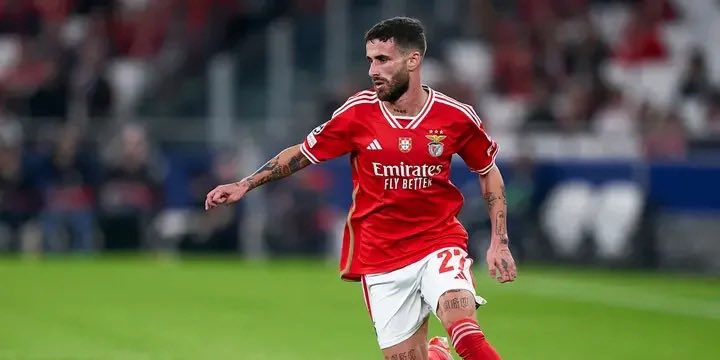 souooliveirawdd's tweet photo. Mais um jogo de alto nível do Rafa.

O melhor em campo, o jogador mais deste Benfica.

Muito bem com e sem bola. https://t.co/0TehrJT8Ng