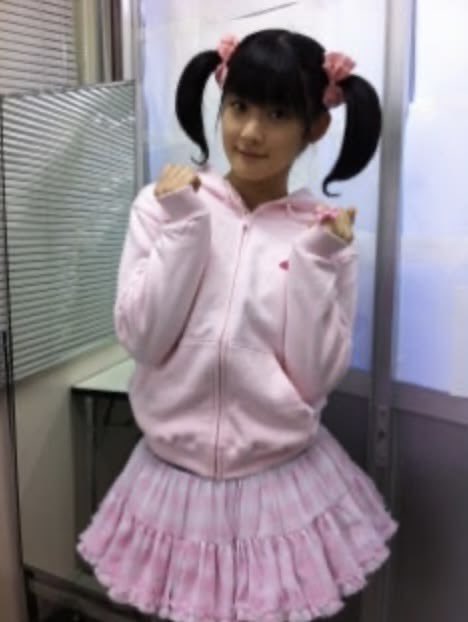the_ggarchive's tweet photo. i know the those twintails were stiff as hell https://t.co/JuyfwvJhhP