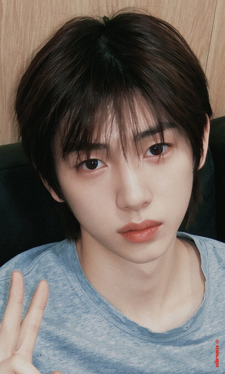 coer_hedgehog's tweet photo. なんて綺麗な顔をして眠る男の子なんだ...
お疲れさま💤　#주훈 https://t.co/Oes78326o5