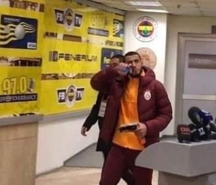Roniibgs's tweet photo. @GalatasaraySK Birini unuttunuz https://t.co/mpwTvNyaQk