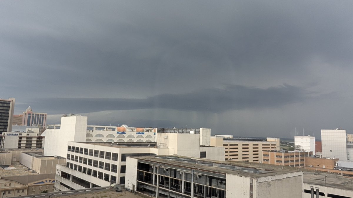 nielsen_brian_p's tweet photo. Views of the approaching storm from Bally's Atlantic City @6abcadamjoseph #6abcAction https://t.co/s5ybtJapYc