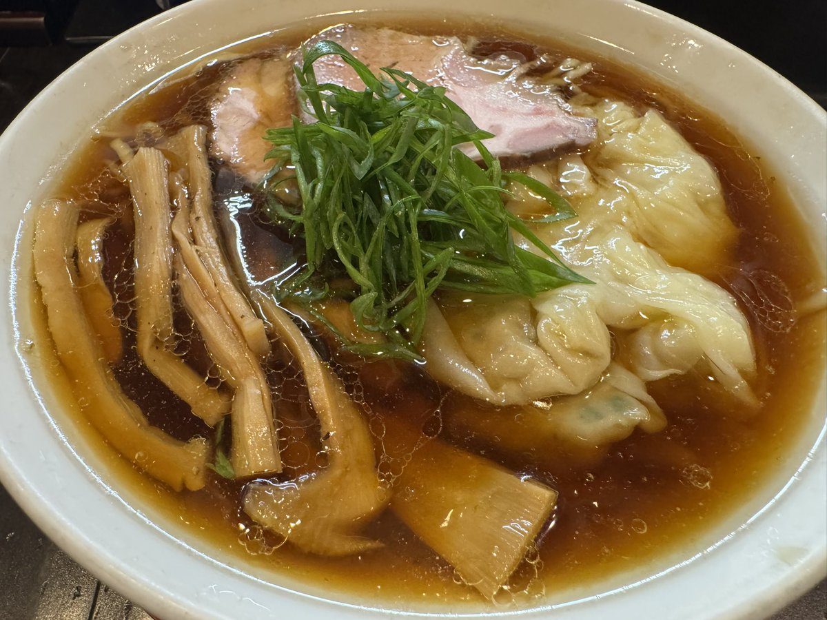 hashiyanxx's tweet photo. まるふじ食堂@小手指
ワンタン麺

本日も小手指ワーク
このお店は2年振り
うん美味しい
小手指はのんびりしてるし
電車は座れるだろうから
結構ありかも

ごちそう様でした😁 https://t.co/9aDfEC8Lfb