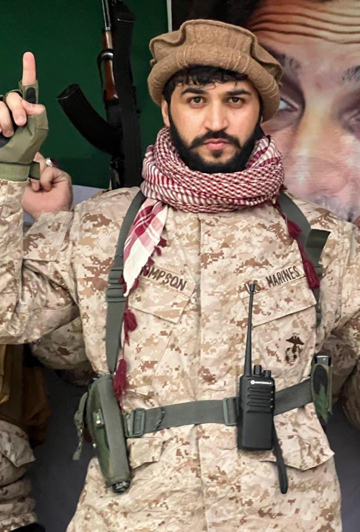 qRoben_satar's tweet photo. شهادت برادر عزیز مان فرمانده حسیب را تسلیت عرض نموده و به فامیل محترم شان صبر جمیل خواهانم.
واحد ۰۱ قطره قطره خون این برادر همسنگر‌ مان را خواهد گرفت. https://t.co/iwDn1WcG14