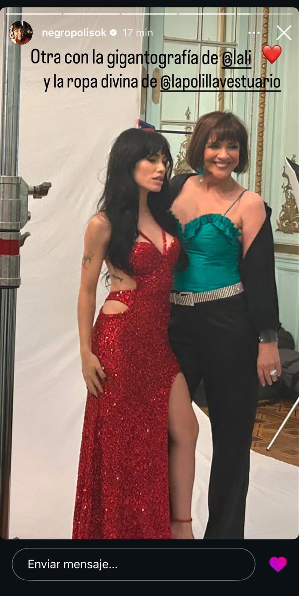 lalixds3's tweet photo. la negra re lalera mal la amo https://t.co/BrSatmoY3r