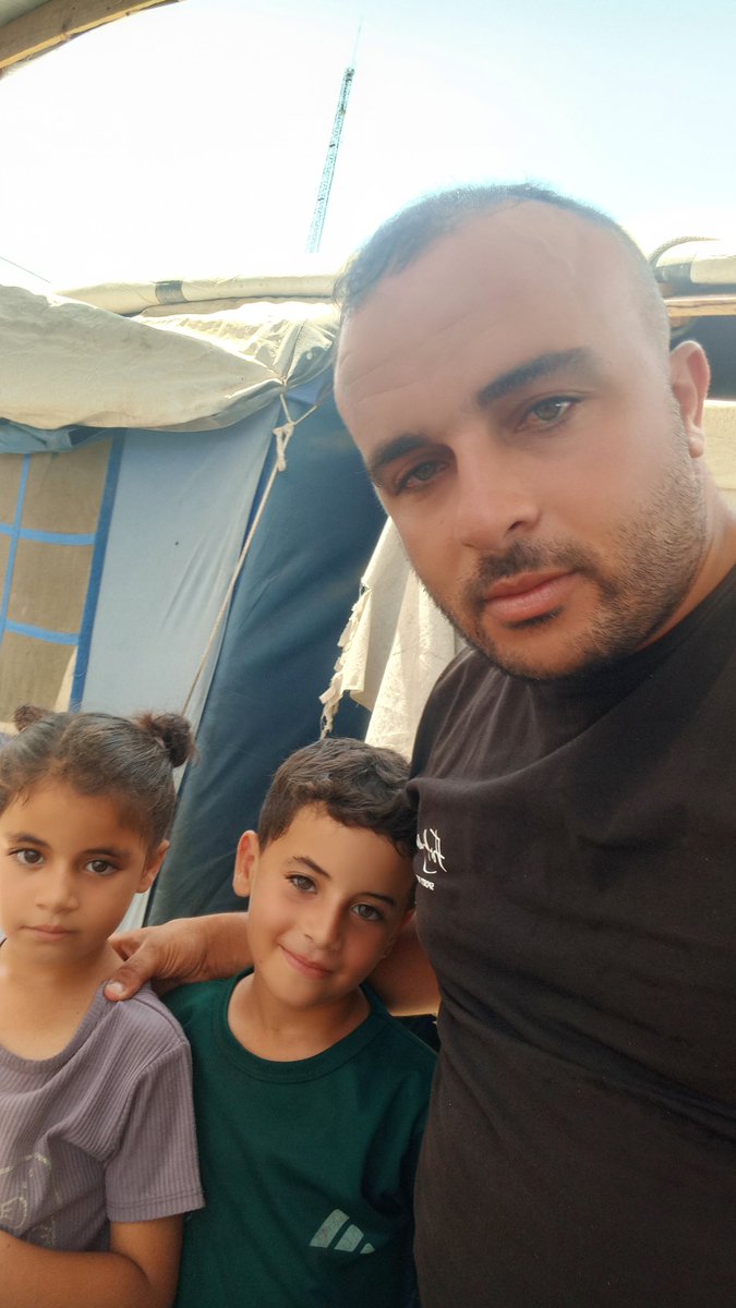 HamzaAli340214's tweet photo. My family is still struggling to provide for their basic daily needs. Every day brings new challenges, and even securing food and other necessities has become incredibly difficult. Sharing this post might help reach someone who 
🙏🥺 Please don't forget us.https://t.co/uCulZezTnb https://t.co/6xk6HhJhN2