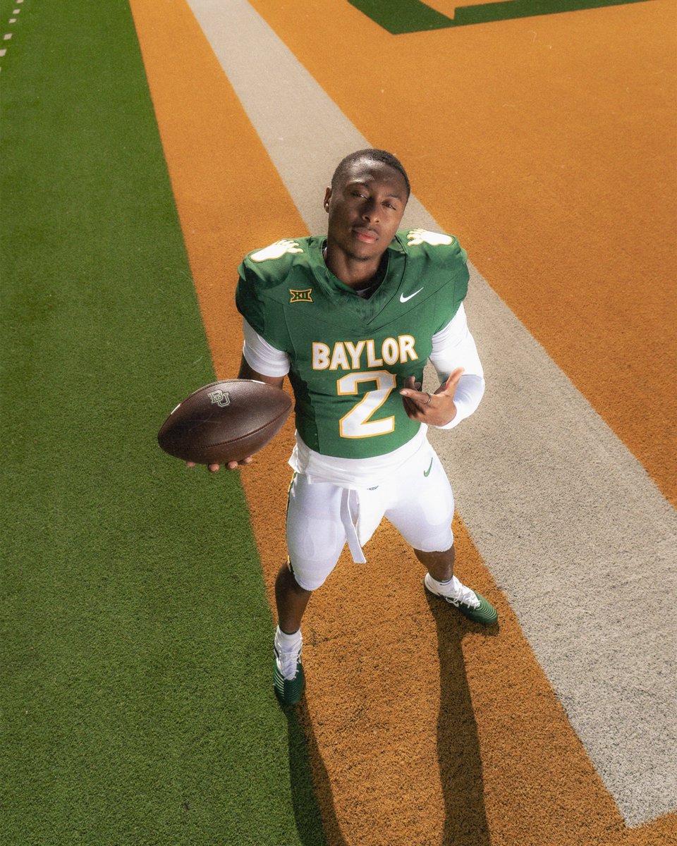 BUFootball's tweet photo. Modern take on a classic look https://t.co/TGfmTkbZps