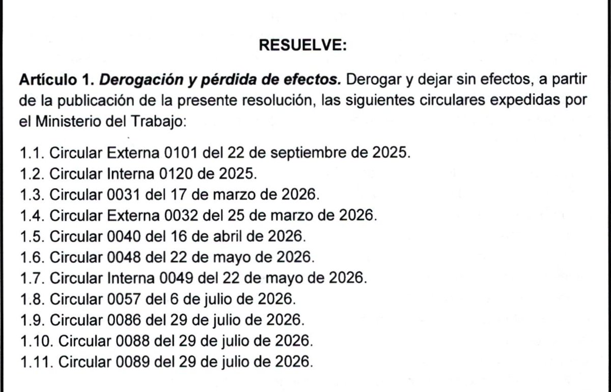 MafeCarrascal's tweet photo. Hoy el Gobierno de @ABDELAESPRIELLA y su ministra de Trabajo decidieron dejar sin efecto 11 circulares del @MintrabajoCol que establecían lineamientos para proteger derechos de los y las trabajadoras.

Les cuento 👇🧵 https://t.co/1HVakhAgPS