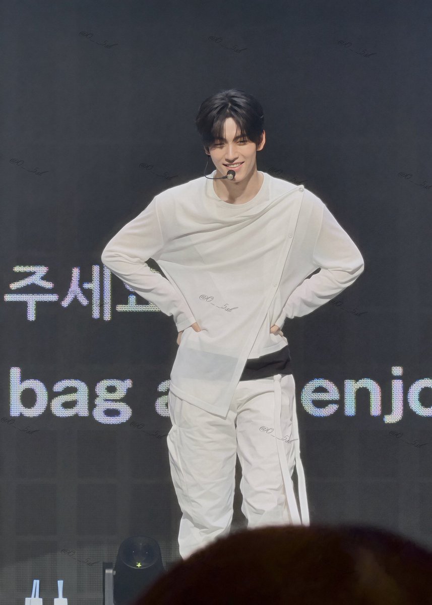 0__5sb's tweet photo. 260819 ” セツナハナビ🎇 ”

#SOOBIN  #수비  #TXT #TOMORROWXTOGETER https://t.co/mG3Vvu2b8e