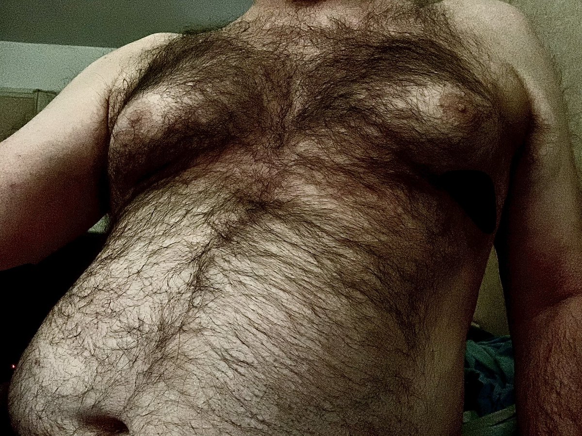 chest_guy tweet picture