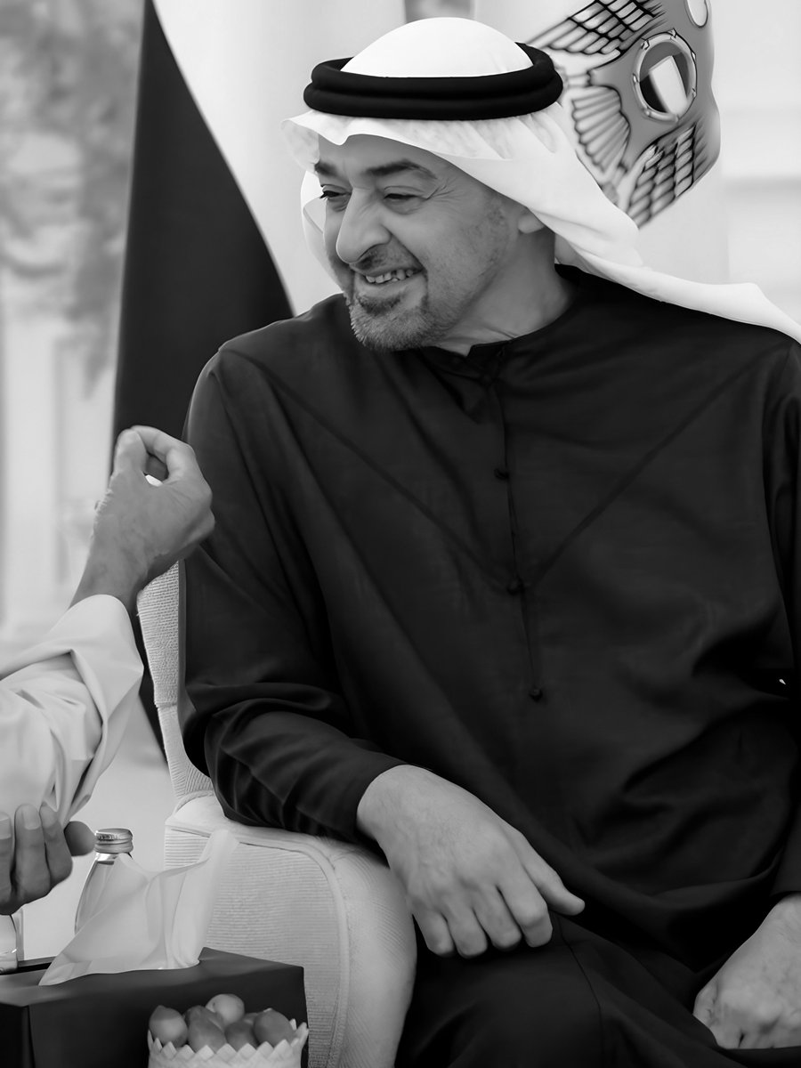 MBZ_MOMENTS's tweet photo. زعيم الشرق الأوسط 🇦🇪

اللهم احفظ #رئيس_الدولة 

#الإمارات

 #محمد_بن_زايد 

@MBZ_Moments https://t.co/uylB3RL2Ms
