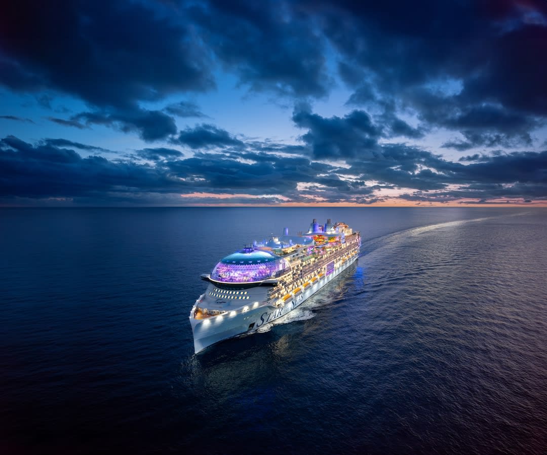 GoAnywhereWGuy's tweet photo. It’s been one year since Star of the Seas revolutionized family vacations, becoming the highest rated ship in the Royal Caribbean fleet with the most dialed-up action on earth.

Message me at guy@goanywherewithguy.com today to book your epic vacation 😎

#AllInclusive #Caribbean https://t.co/TbnrsjLJuT