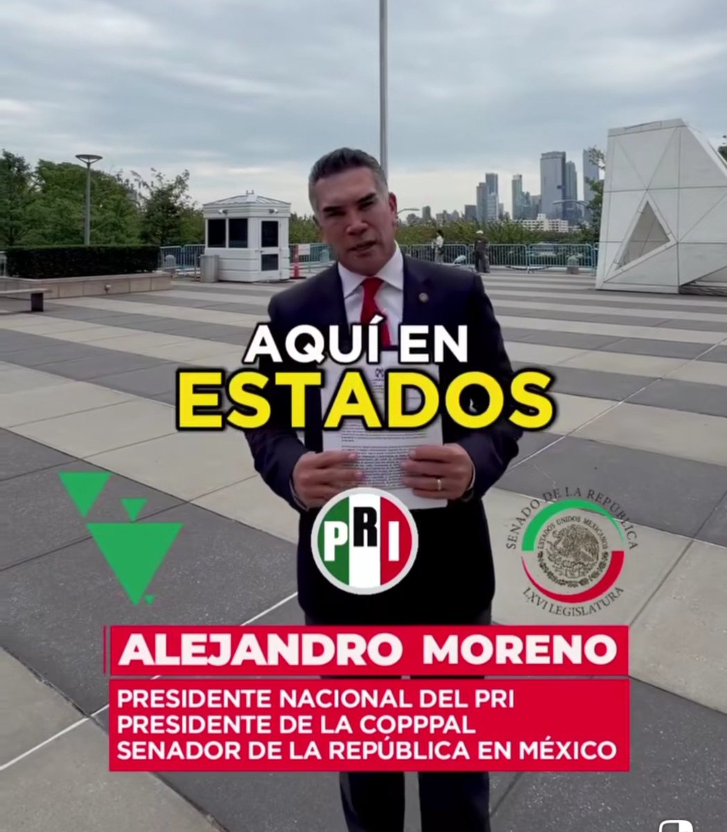 FreddyOliviery's tweet photo. .@alitomorenoc paga más de $2 millones de pesos por estas palabras y porque le enseñen a vestirse.

Claro del erario. https://t.co/uuKHPfHE4k