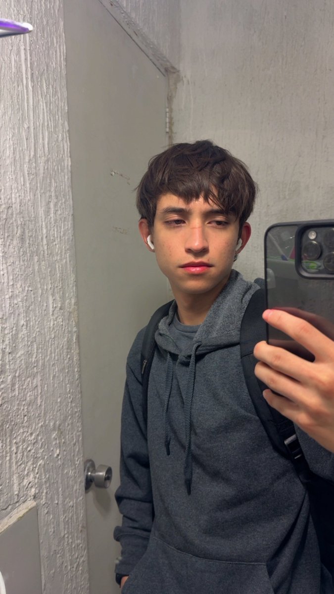 aaronpg56's tweet photo. 🫪🫪🫪 https://t.co/d3OvErKXeg