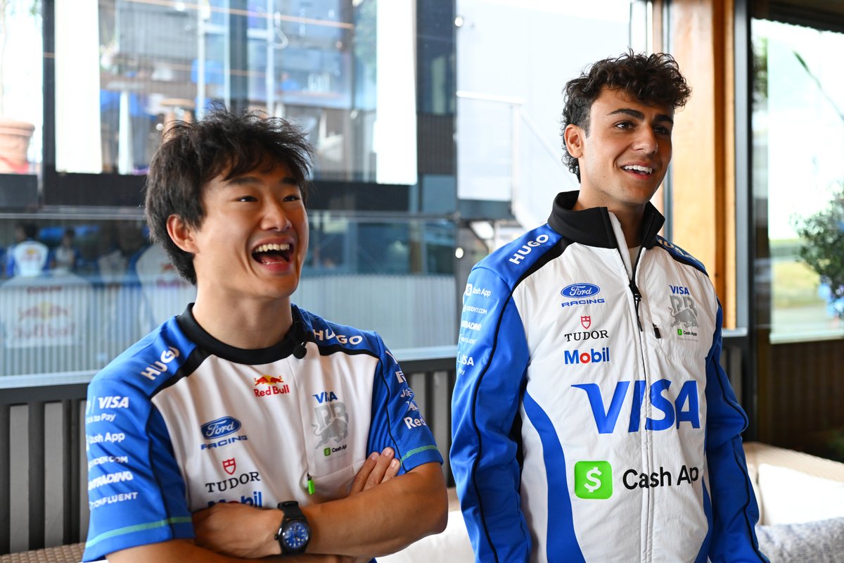 alemaru_F1's tweet photo. 2027年のシート？

そういうことを考えるのは私の仕事ではありません
それは完全にマネージャーに任せています
私の仕事はただ速く走ることだけです
私のメンタリティは常にF1にあります
私の最大の目標は常にF1で走り
成功を収めることです
それはどんなことがあっても変わりません

そういう意味ではこの機会は最高のタイミングです
口で何かを言うよりも
実際に走って自分の実力を示す方がずっといい
自分の実力は分かっているけれど
走らずにそれを示したり証明したりするのは難しい
レッドブルとレーシングブルズには
この機会を与えてくれたことに感謝しています
このレースを通して自分の良いところを見せたいですが
まずは楽しむことが一番大切です
もちろん来年もシートがあれば嬉しいですが
それは自分の力ではどうにもならないことなので
今は考える必要はありません