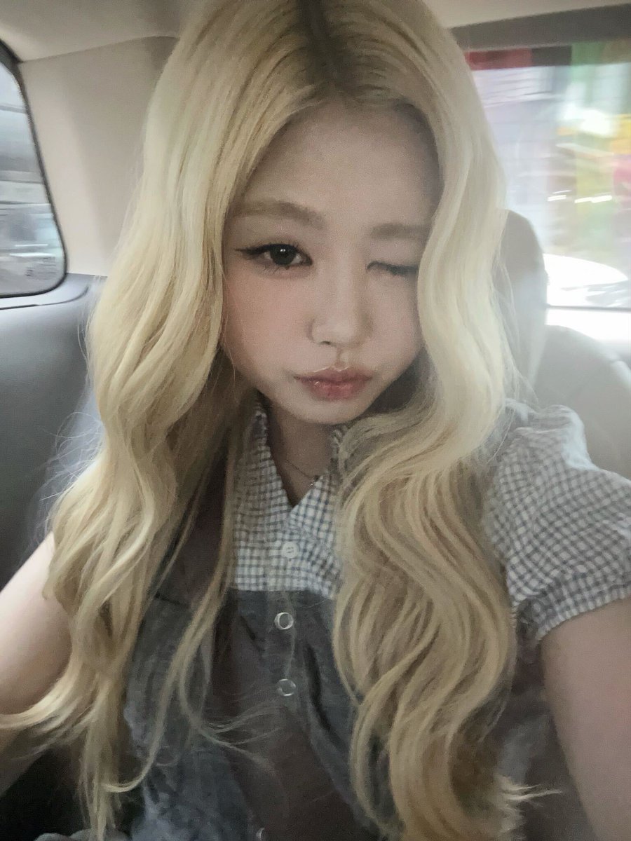 dddr05's tweet photo. 유우짱 생일 축하해!! 항상 팬들 생각해주고 자주 찾아와줘서, 그리고 존재해줘서 고마워
생일도 데뷔도 진심으로 축하해🥳💓
#유우난히축하할날
#YurBIRTHDAY https://t.co/3Iy9j2ePBQ