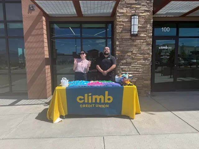 ClimbCU's tweet photo. Kudos to Adam and Emily for welcoming kids back to school at Pine Creek High School! We had a table set up during their lunch break with notebooks, pens, sunglasses, and some snacks. It was a big hit with the kids and a great way to support local students! 🎓 https://t.co/2VqSUJW7xx