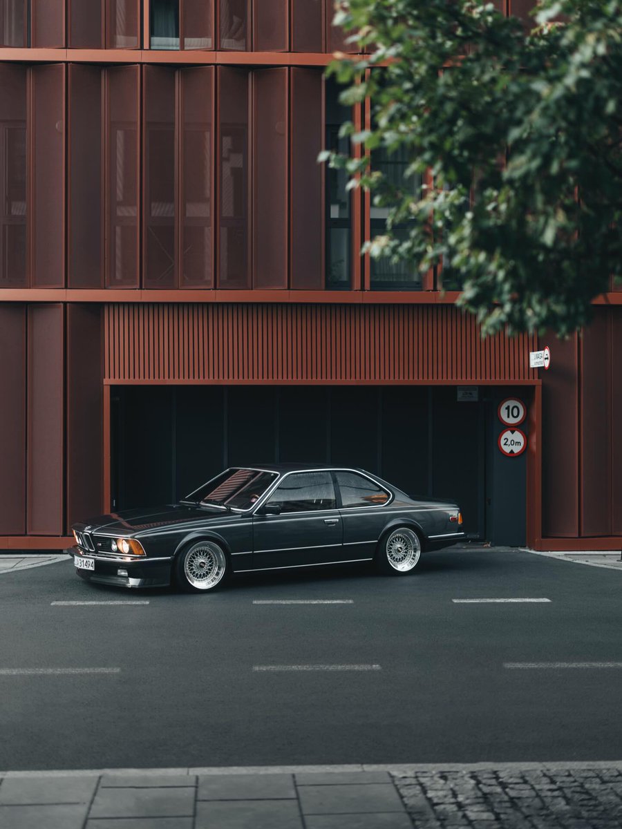 ApexDistrictX's tweet photo. BMW 635csi https://t.co/IFvdR7XJyM