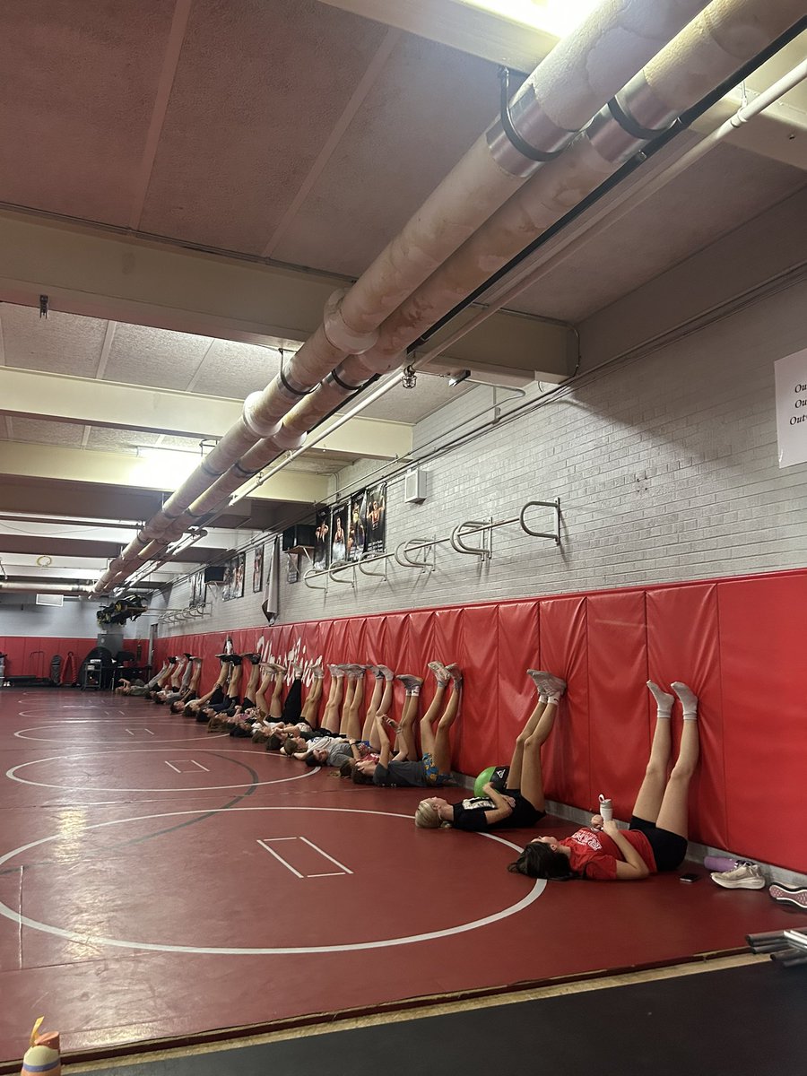 AntiochXC's tweet photo. A little recovery day and strength training before pictures! https://t.co/GY8TvwXRqr