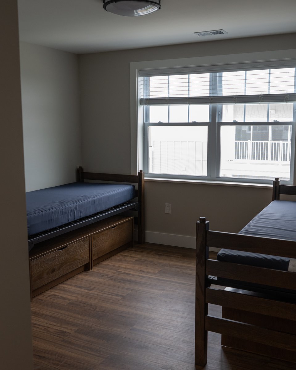 cedarville's tweet photo. 🏠 The College View Apartments officially opened this fall, giving our students a new on-campus housing option designed for community and everyday life together!
🐝 Welcome home, College View residents!
#CedarvilleUniversity #Cedarville #CollegeView https://t.co/b2KpBxoqhV