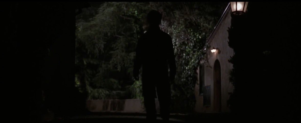 SourceHalloween's tweet photo. The tension in this scene was so good especially since we know it was him https://t.co/BoXFXK6YOs