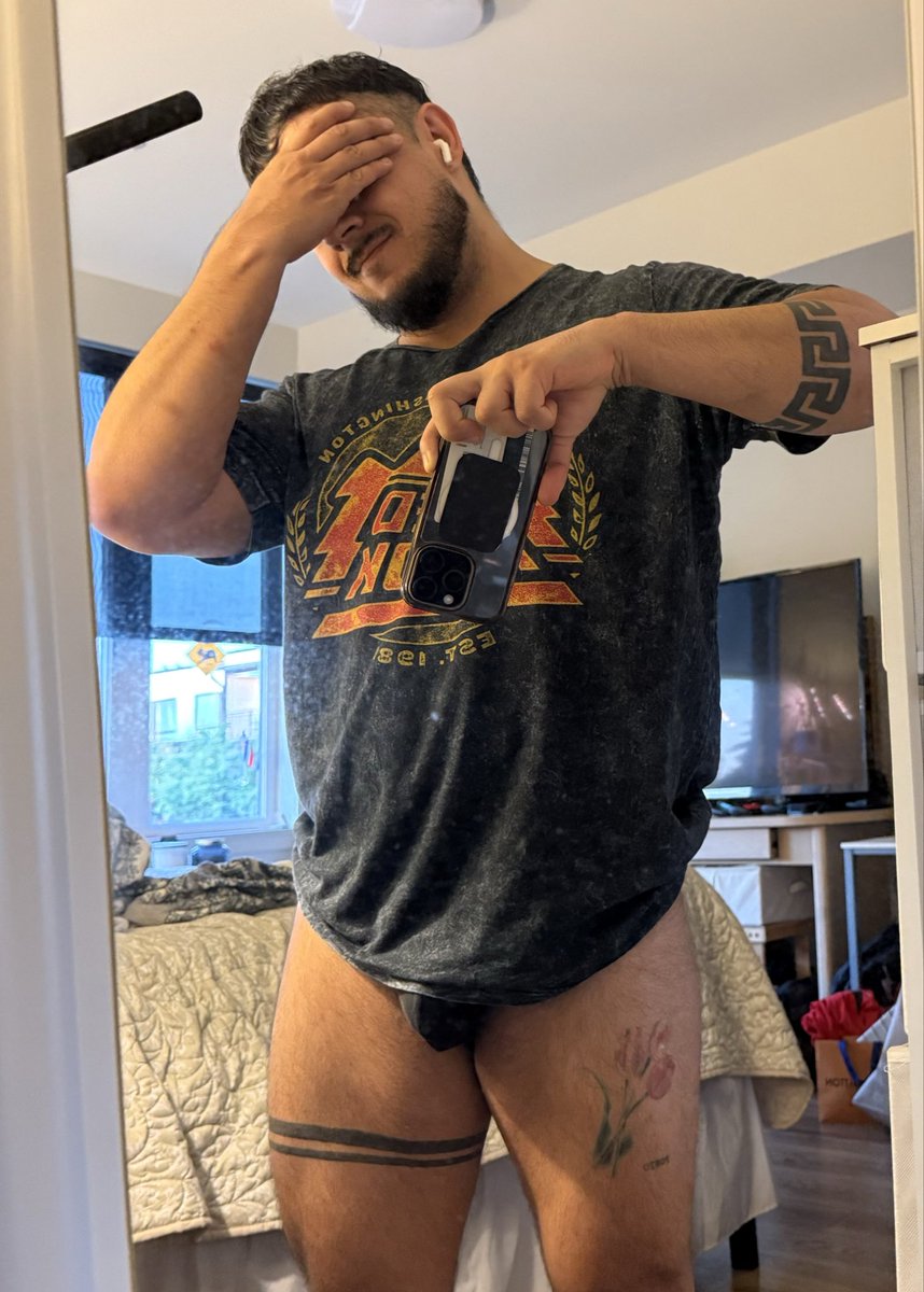 TheMrRomo's tweet photo. Nintendo and Chill bro? https://t.co/q6GkUtv5hq