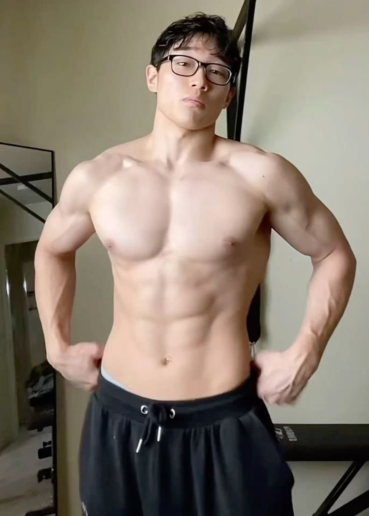 HommeEnFocus's tweet photo. Just finish my workout...... #fypシ゚viral #viral #gay #highlight https://t.co/ASZ7i08lM5