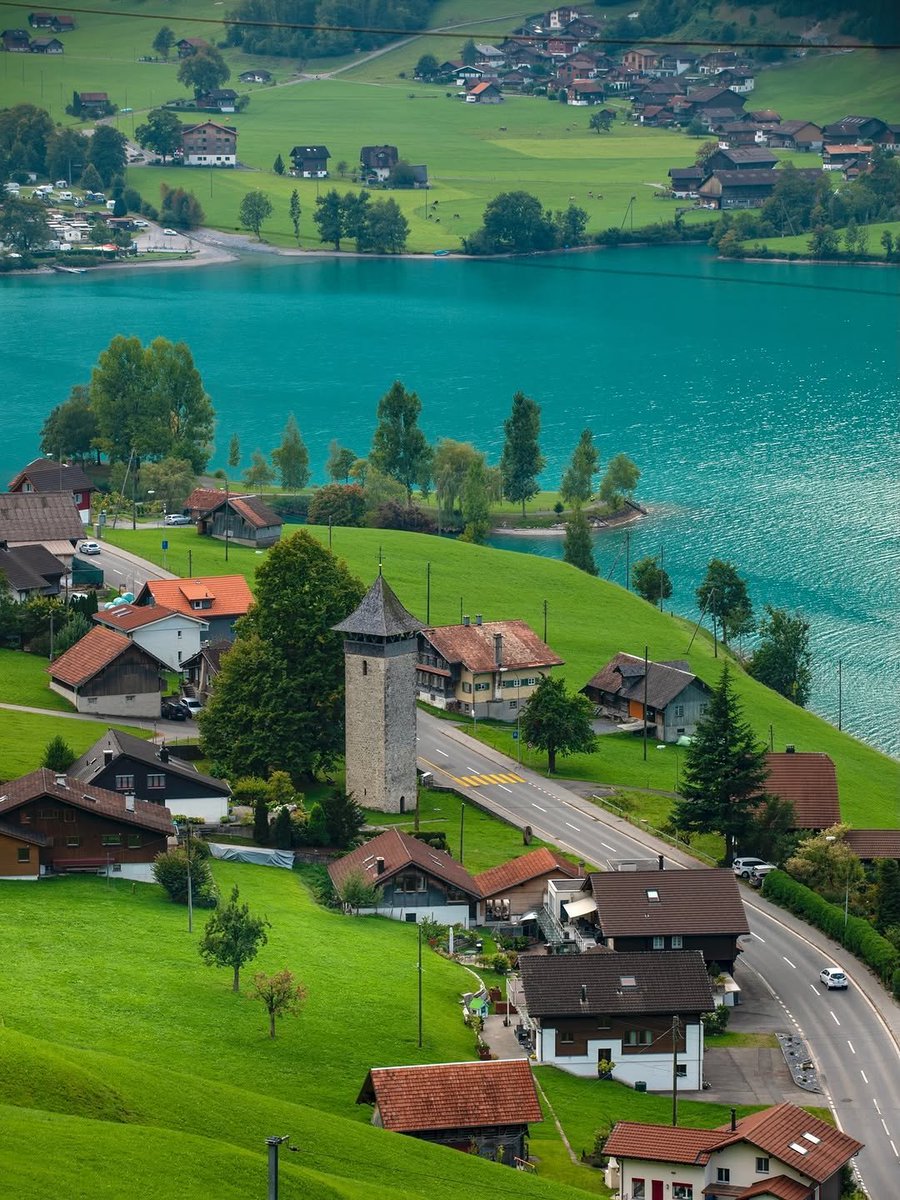 Alina_bloom79's tweet photo. Switzerland 🇨🇭 https://t.co/4Ax3ZZrc1a