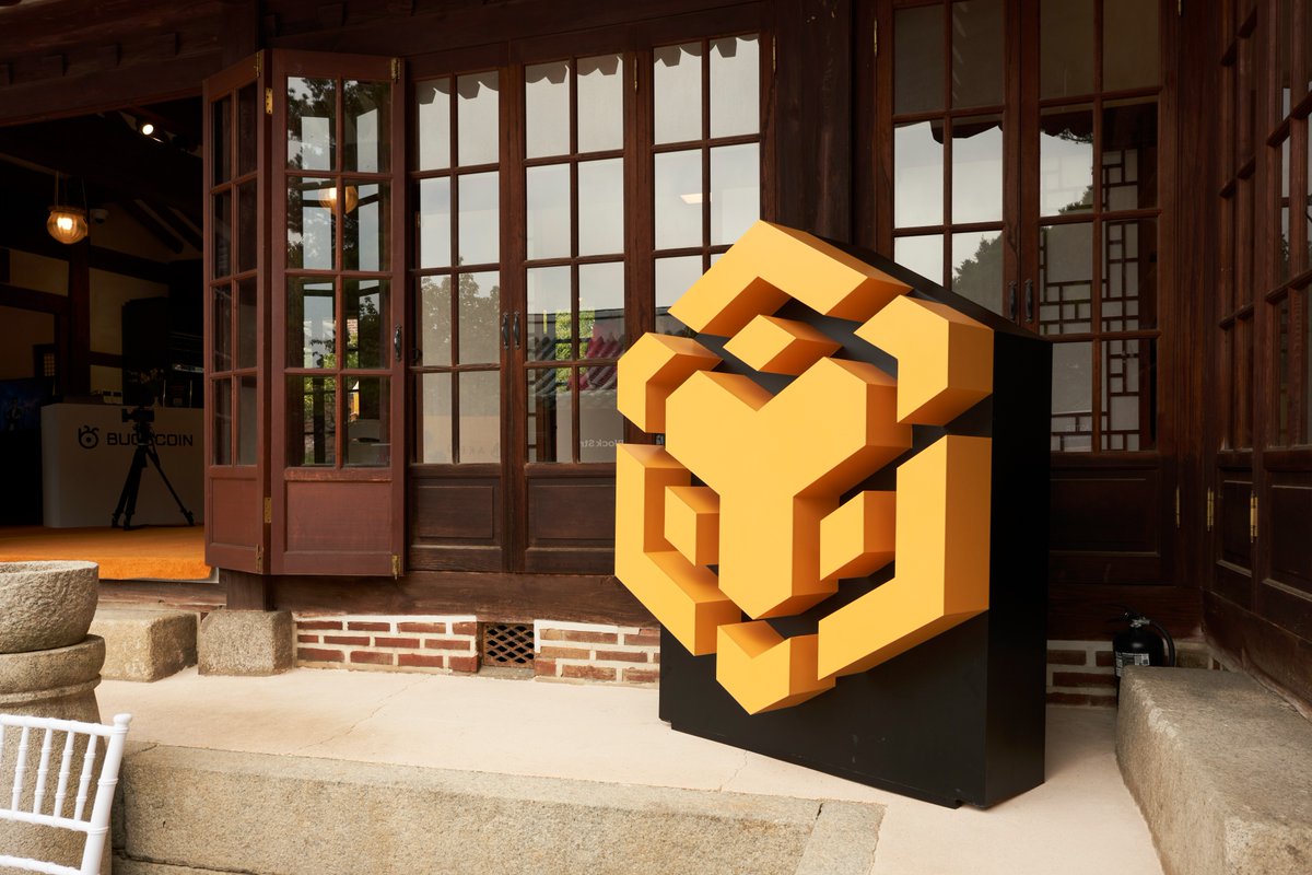 BNBCHAIN's tweet photo. We are Seoul back 🫰

BNB Chain returns on October 2 for #BNBSeoul

Save your spot: https://t.co/1zjsVQXvpB https://t.co/aGBDdux2XD