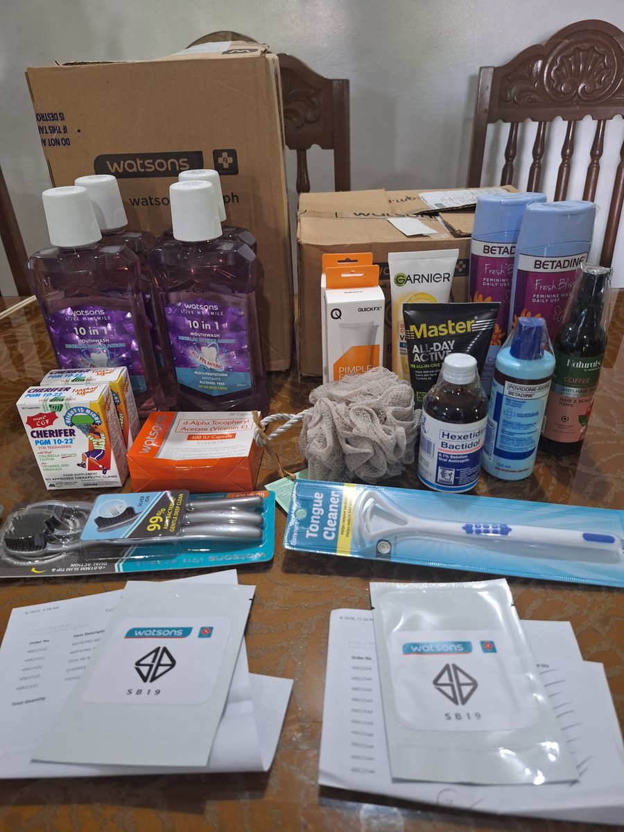 milkoholic2's tweet photo. Hi ninang @WatsonsPH! Dumating ang mga inorder ko, masaya ako na maayos, kumpleto, at environmentally conscious ang pagkaka-package. Higit sa lahat may kasamang poging papel. Maraming SLMT po!

#SB19  @SB19Official https://t.co/QMuyJz0fOP