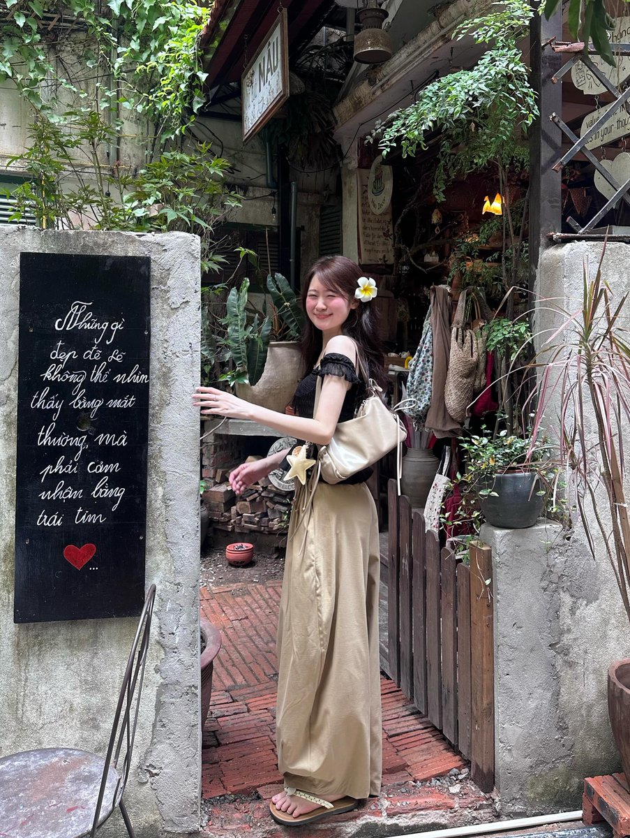 RandolphNojf0k's tweet photo. thì để tôi tự s-át
RiFJy https://t.co/Qc8bKiqgW1
