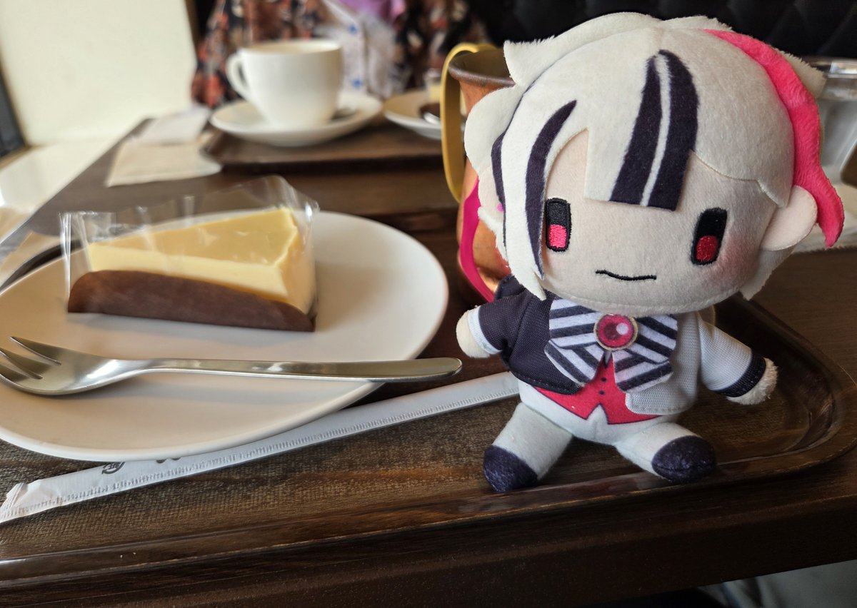 snamamono801's tweet photo. ひっそりもふもふ生きております(･ω･三･ω･) https://t.co/uS6v78c35z