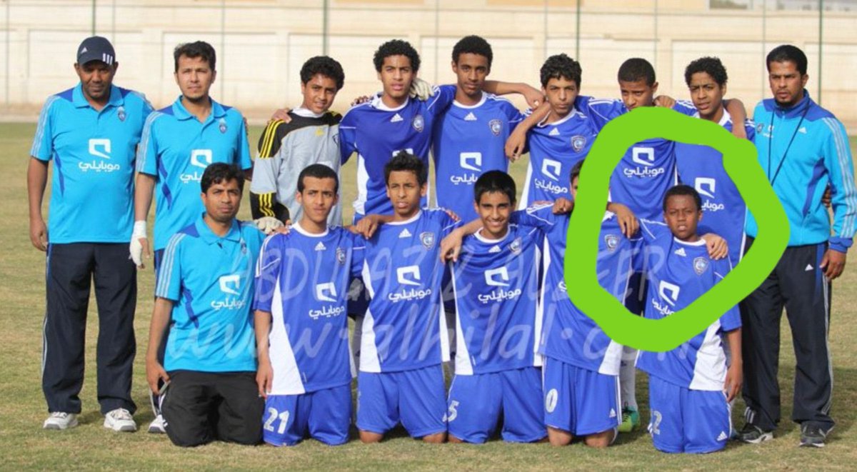 iiSTuc's tweet photo. كلام بالخاطر 

توفى اخوه وهو بمعسكر المنتخب وطلع صلى عليه ورجع للمعسكر 

ماطل النادي بتجديد عقده ولا ساومهم ولا قعد يلمح وجدد بدون تردد

لعب ب ٧٠ مركز وكلها يقدم فيها ولا تشكى ولا تكلم

لاعب اكبر همه يرضي الجمهور ويحترق لاجل النادي

عقليه نظيفه .. شكراً كابتني الله يديمك💙 https://t.co/etSBFCvV1A