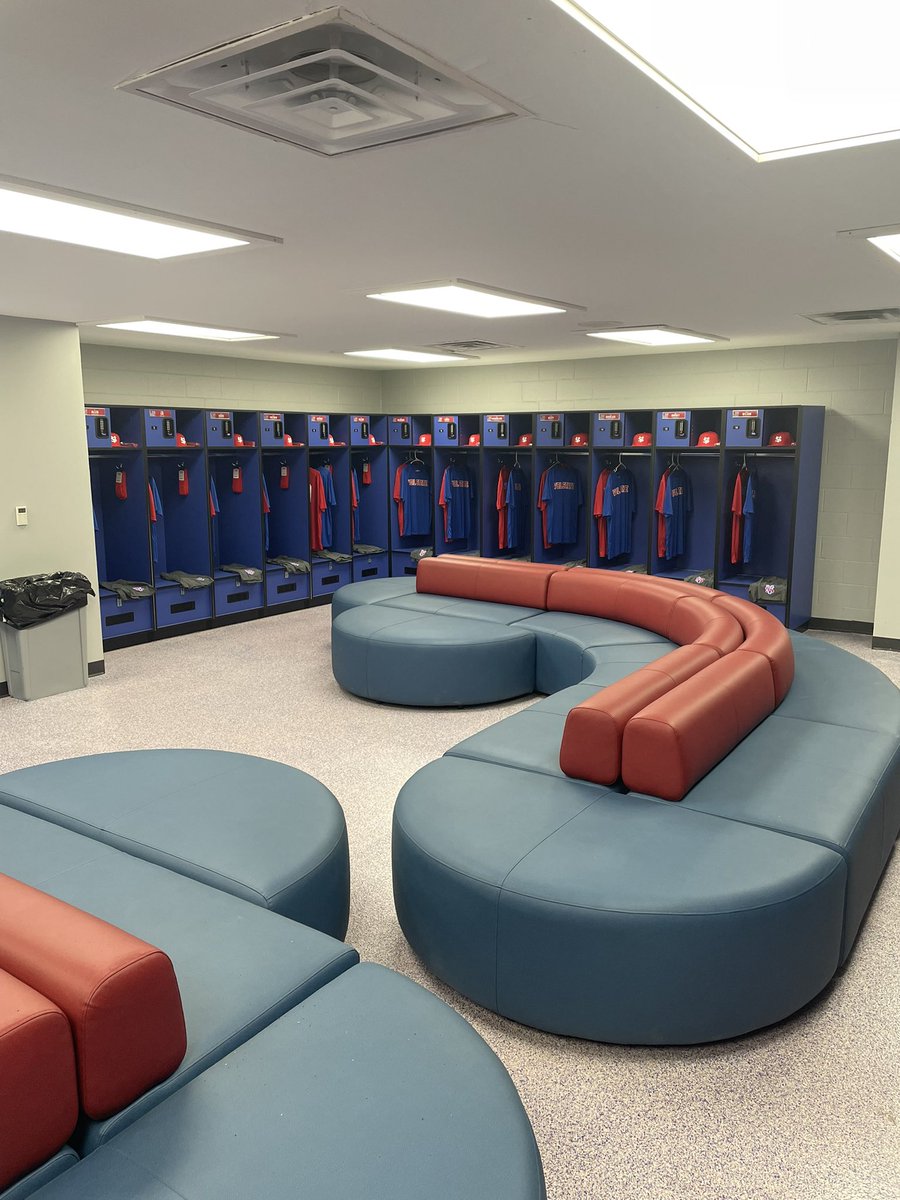 CoachMcGuire26's tweet photo. First team meeting today. Everything is ready to go!
@VSCCPioneersBSB https://t.co/5vql1P4rwu