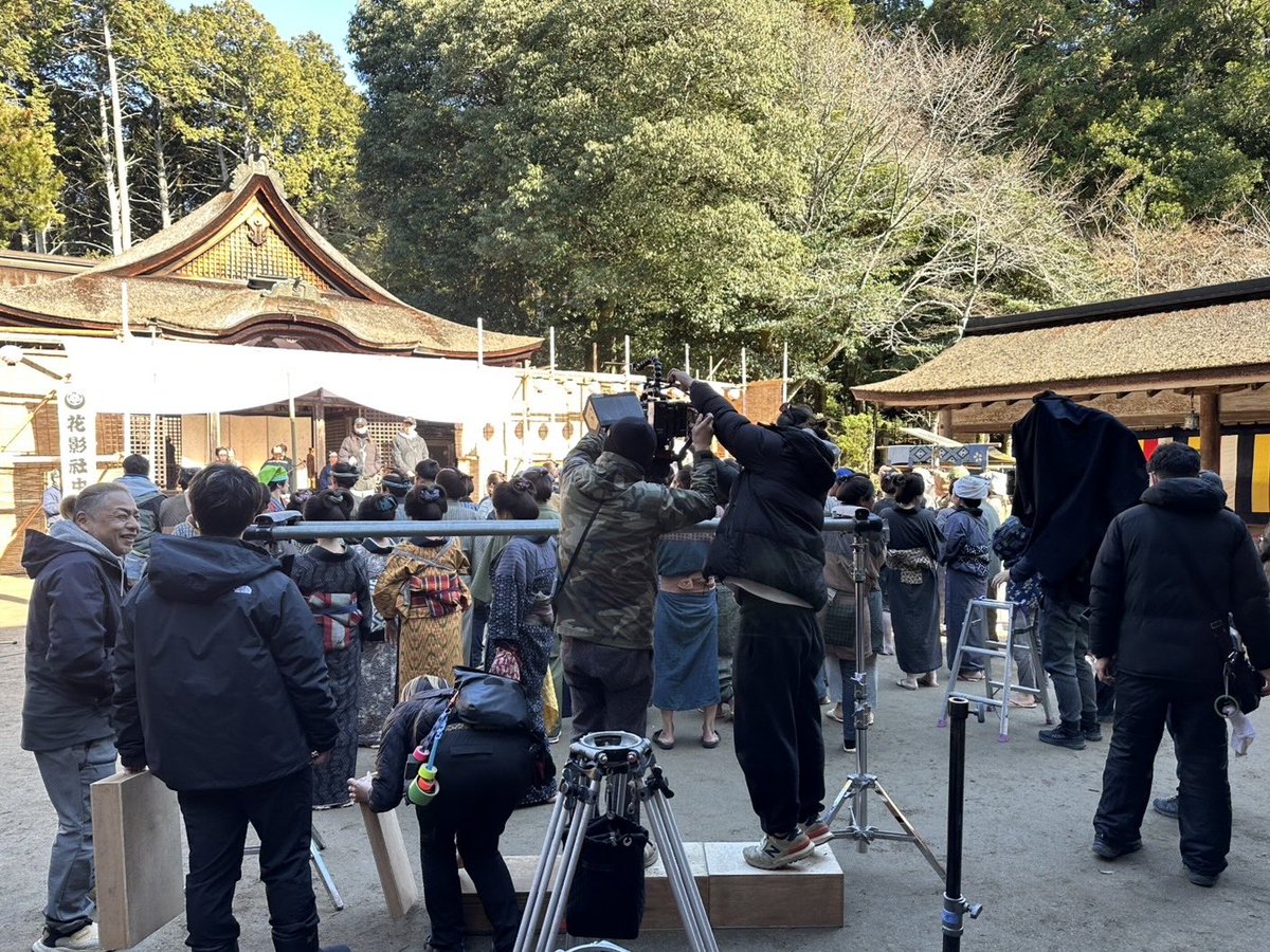 KokaLocation's tweet photo. 【支援作品情報】
NHK総合「銭形平次」が放送されます。
甲賀ロケエキストラも撮影に参加しました！

〈甲賀市のロケ地〉
油日神社

〈放送日時〉
NHK総合2026年8月21日（金）夜10時～11時29分（89分）
(NHK ONEでも同時・見逃し配信)

〈番組公式HP〉
NHK銭形平次
https://t.co/ZeqysRa0KU

#甲賀ロケ https://t.co/YPnRZURG94