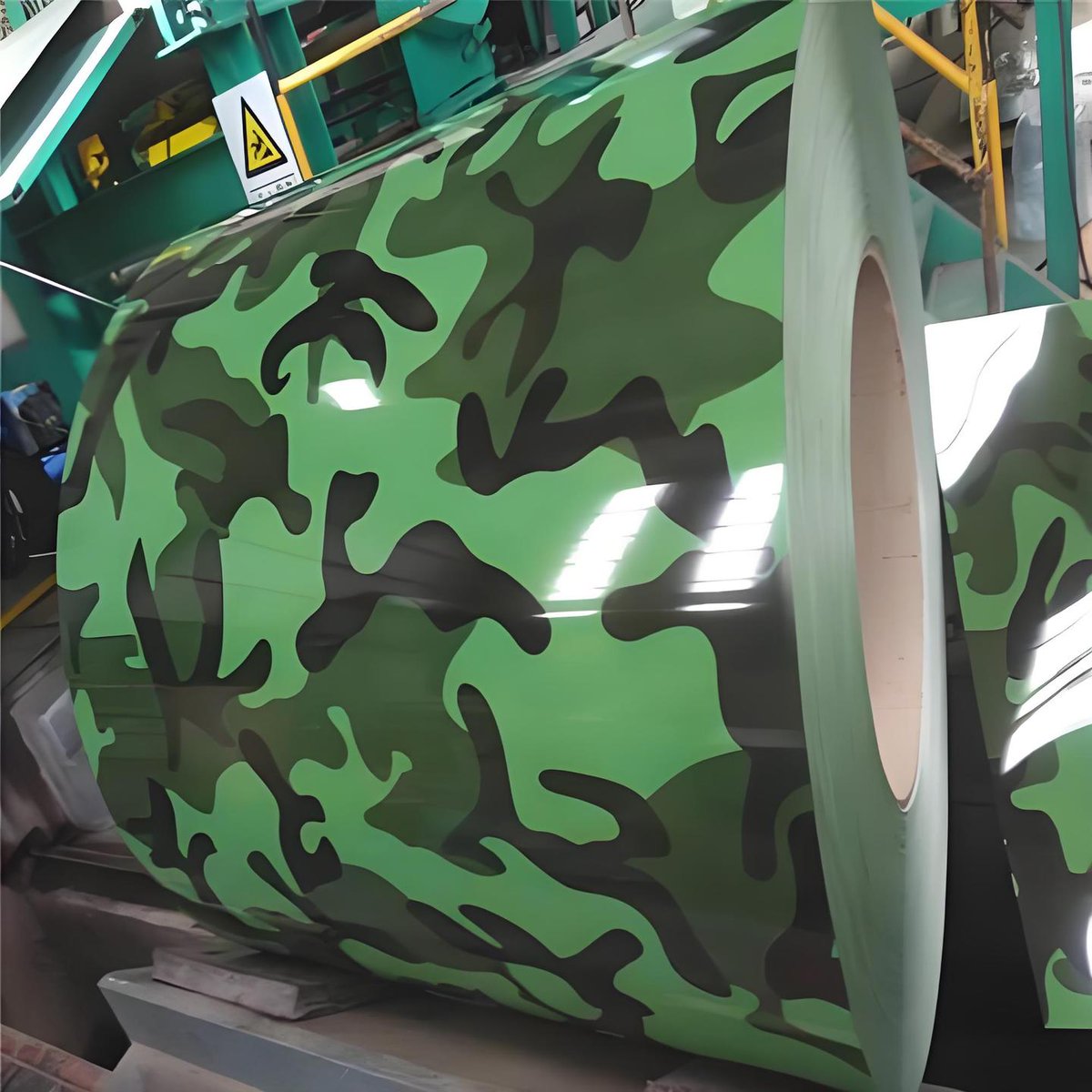 Lironmetals's tweet photo. Camouflage printed PPGI steel coil 🪖
Vivid camouflage pattern, wear-resistant &amp; anti-rust ✨
#PPGI #printedsteelcoil #camouflagesteel #colorcoatedsteel #buildingmaterials #steelmanufacturer https://t.co/TNYLYOuLjN