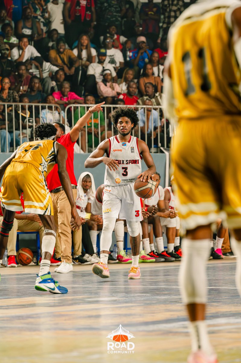 RoadToComm's tweet photo. CHAUX SPORT EN FINALE ! 

Victoire 62–44 face à Molokai et une nouvelle étape franchie dans ces Playoffs LIPROBAKIN.

Le plus impressionnant ? Chaux Sport reste invaincu et s’offre une place en finale ! 

Un parcours exceptionnel qui continue. https://t.co/qYVR80lcNe
