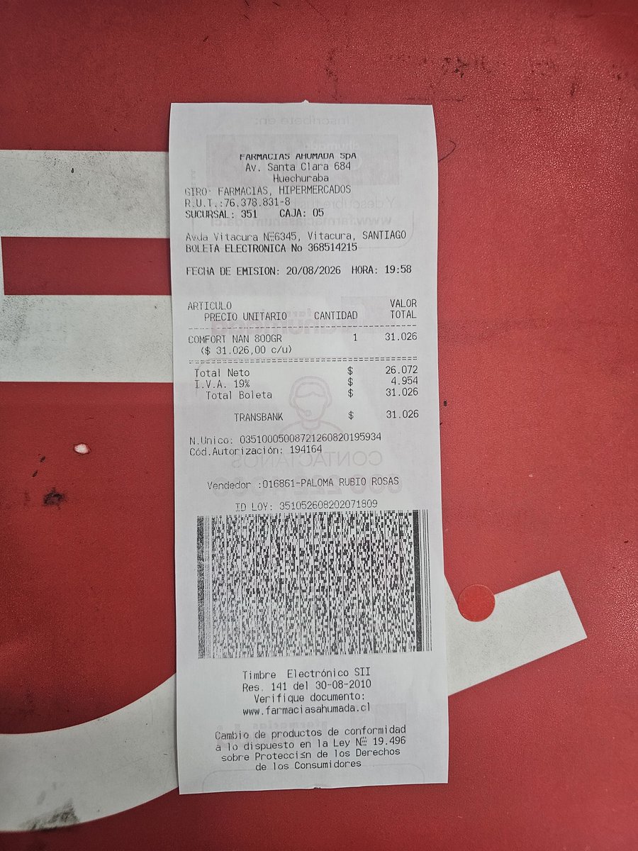 smedelv's tweet photo. Encuentro muy mala clase que @farma_ahumada se defienda que el precio está desactualizado desde el 14 abril, estamos a agosto, y se dieron cuenta recién. En cualquier retail respetan el precio y luego lo cambian, acá se defienden con una fecha enana en el fleje. https://t.co/sEpp58K232
