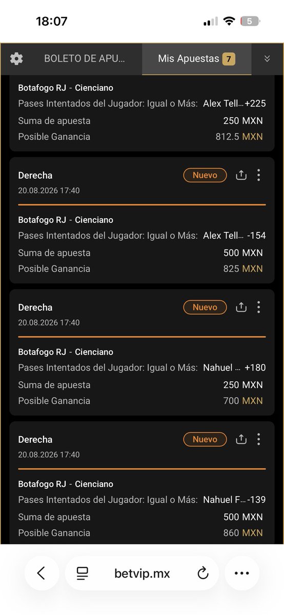zbrandoon7's tweet photo. cienciano imposible que tenga más de 30% posesión, se vienen 33 remates y 700 pases de botafogo👇🏼

Ferraresi 
70 -139
80 +180

Alex telles 
45 -154
55 +225 https://t.co/PI8DmqtvEX