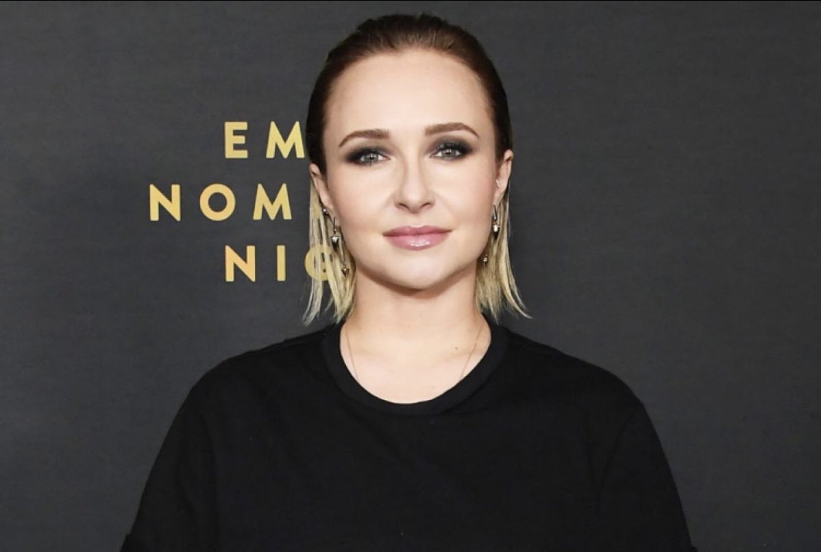 davidmarchie's tweet photo. Happy heavenly birthday, @haydenpanettier and we miss you! #abugslife #rip #haydenpanettiere #restinpeace #riphaydenpanettiere https://t.co/NAJO5vPv33