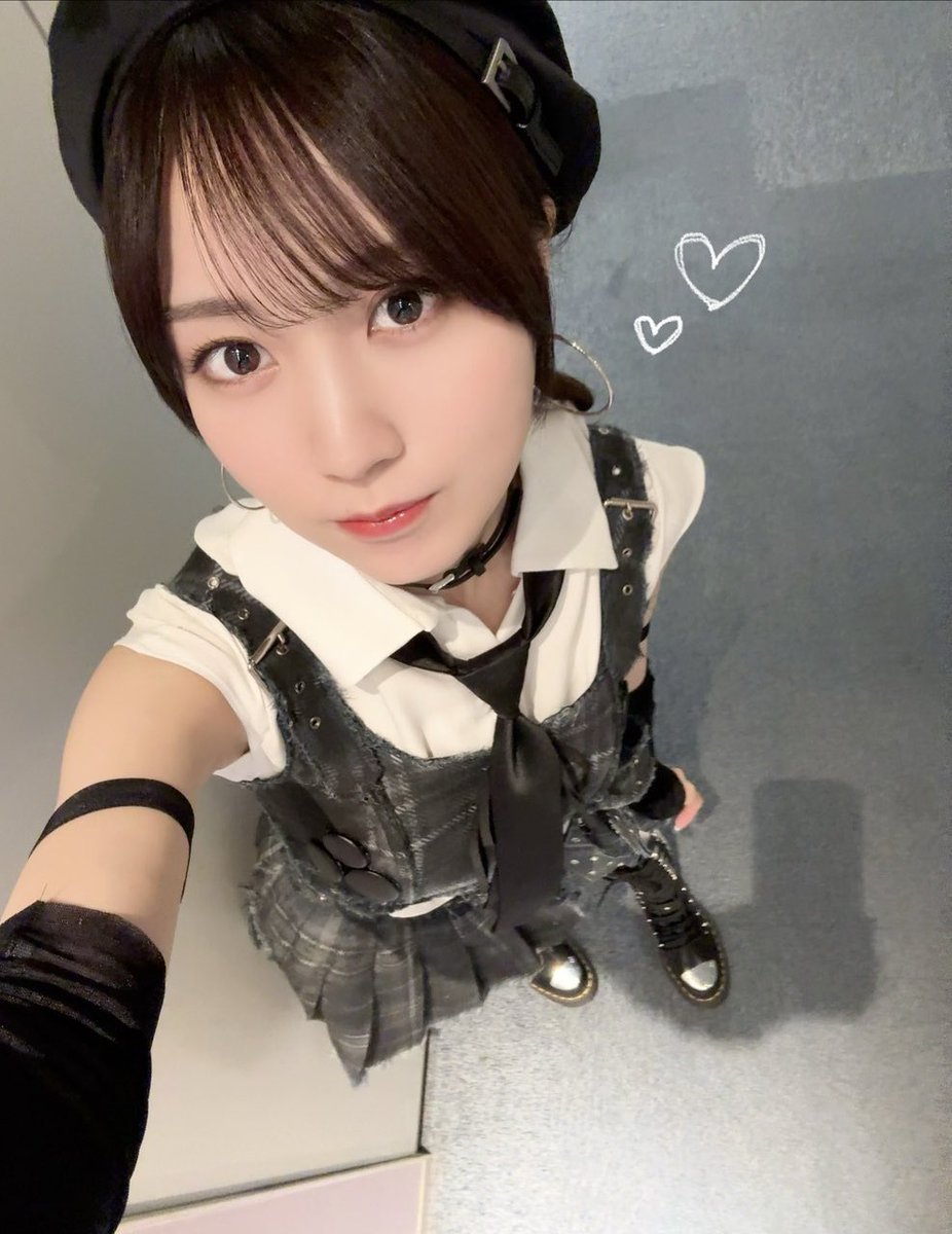 masa202305's tweet photo. 神宮2日目これからゆっくりと会場むかう🚃
天気もってくれるといいね♩

#乃木坂46
#真夏の全国ツアー2026 https://t.co/2SYCesp0cq