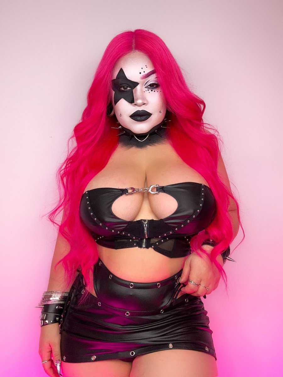 vampyvaal's tweet photo. https://t.co/Xy1CRqIP4U