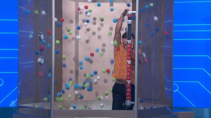 dansmisttt's tweet photo. THE SPIRIT OF TUCKER HAS POSSESSED ANGELA #bb28 https://t.co/jAcHaljeuK