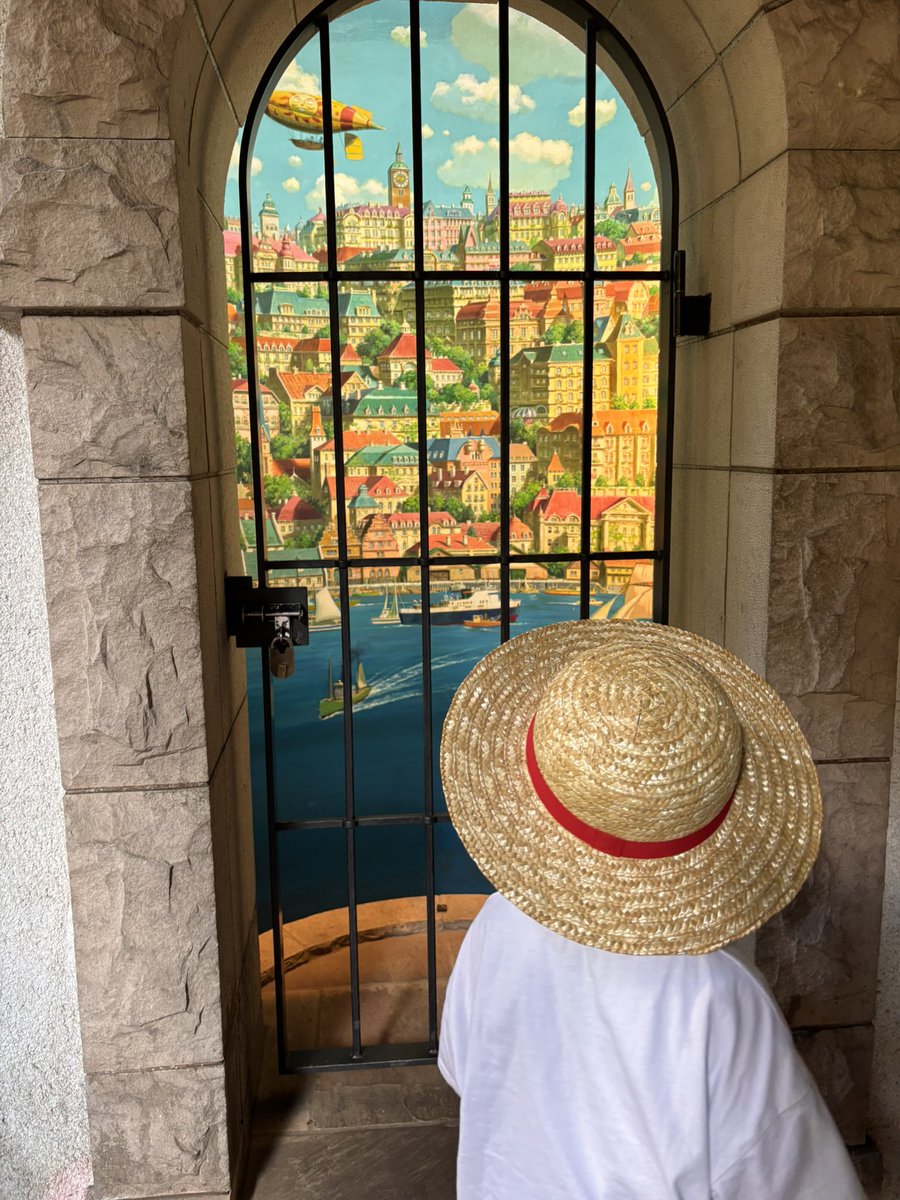 meaV0320's tweet photo. 三鷹の森ジブリ美術館に
初めて行ってきた☺️
次男の麦わら帽子はメイじゃなくてルフィの👒笑
#夏休み https://t.co/bOtLNEW4xN