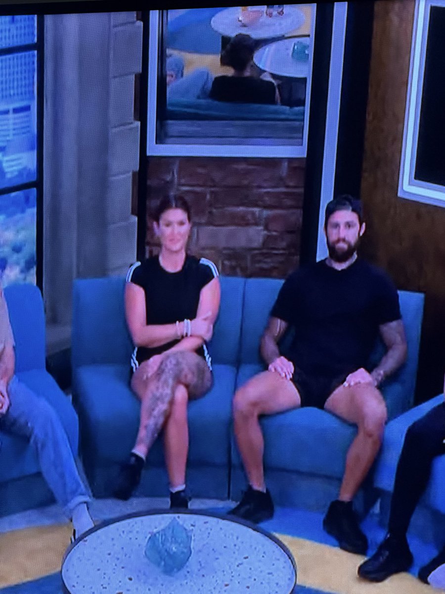 Michael_ayye's tweet photo. Red corner looking quite blue tonight!!!! #BB28 https://t.co/LRYuWYzT52