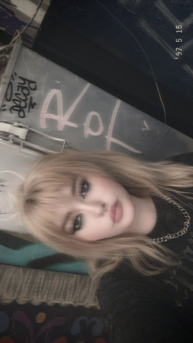 bleachbunnyy's tweet photo. found this super cute graffiti that was made for me https://t.co/2fWmkNlB3r