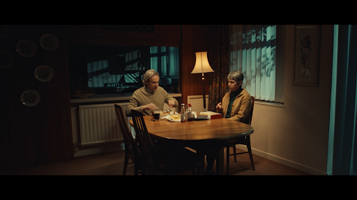 BainsFilmReview's tweet photo. Check out my review of A Scent.
#bainsfilmreviews #noblemenstudios #film #filmreview #movie #movierevie #review #short #narrative #art #artist #fy #fyp #foryou #foryoupage #filmmaker #filmmaking #filmcritic #critic #drama #ascent #hollyshorts
https://t.co/CRy45bVKLI https://t.co/ApifCIWsLf