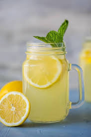 _we_love_food's tweet photo. Lemonade or Coke? https://t.co/EasI6ESPm4